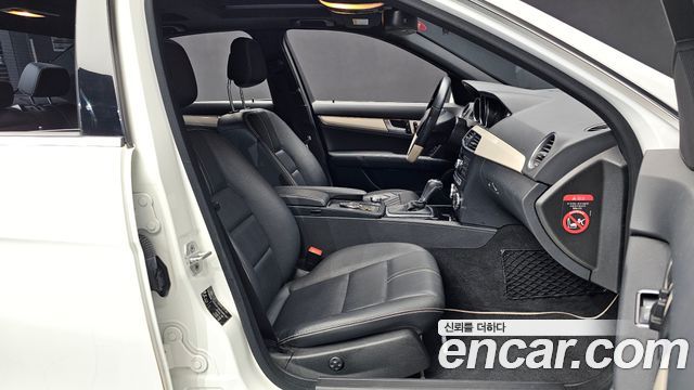 Mercedes-Benz C-Class (W204) C200 CGI Avantgarde Style Package 2013 — фото 11