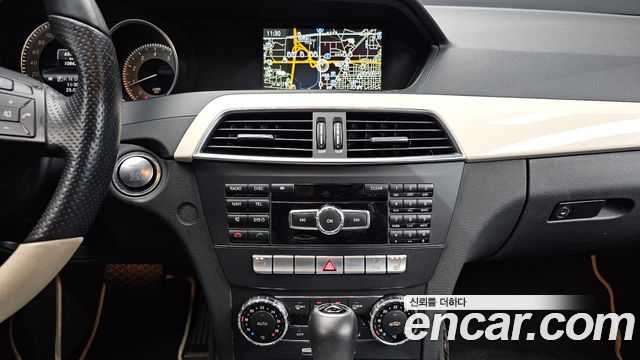 Mercedes-Benz C-Class (W204) C200 CGI Avantgarde Style Package 2013 — фото 14