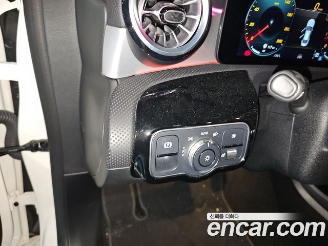 Mercedes-Benz CLA-Class (C118) CLA250 4MATIC 2023 — фото 21