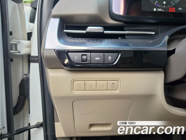 Kia Carnival (IV) Gasoline 9-Seater Hi-Limousine Signature 2021 — фото 17