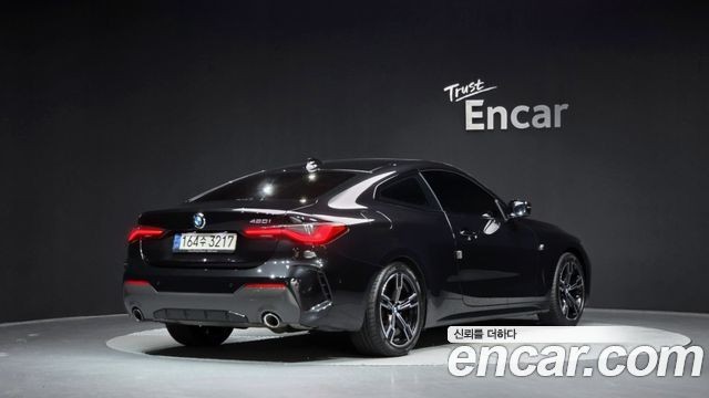 BMW 4 Series (G22) 420i M Sport Performance Coupe 2023 — фото 2