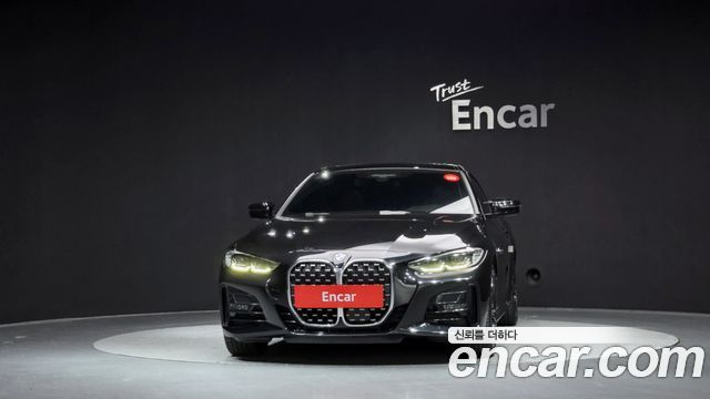 BMW 4 Series (G22) 420i M Sport Performance Coupe 2023 — фото 3