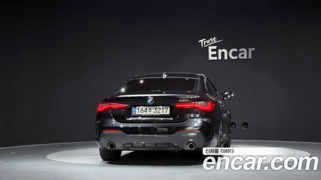 BMW 4 Series (G22) 420i M Sport Performance Coupe 2023 — фото 4
