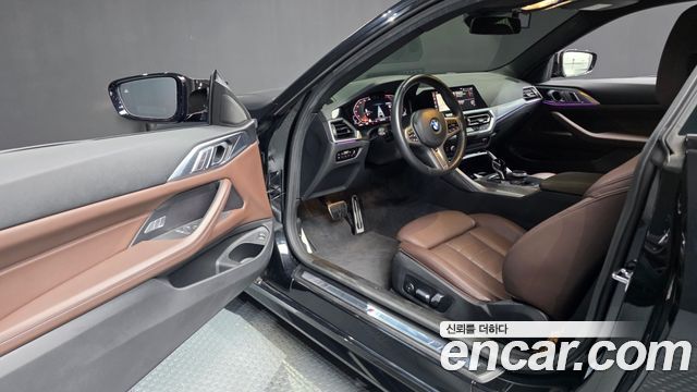 BMW 4 Series (G22) 420i M Sport Performance Coupe 2023 — фото 10
