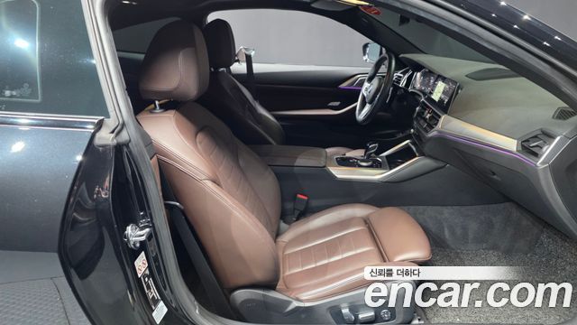 BMW 4 Series (G22) 420i M Sport Performance Coupe 2023 — фото 11
