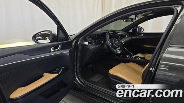 Kia K5 (III) 2.0 Trendy 2022 — фото 10