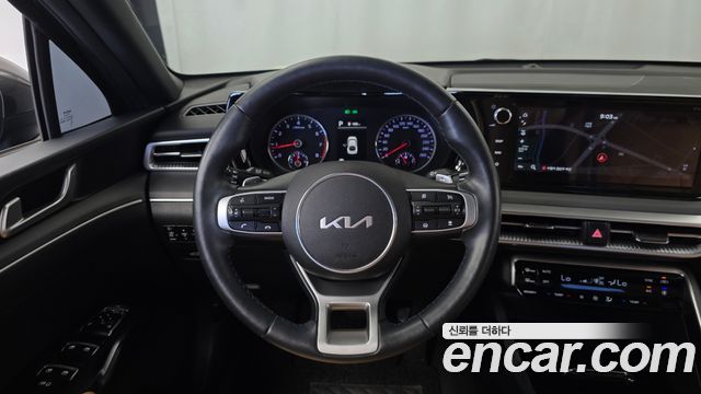 Kia K5 (III) 2.0 Trendy 2022 — фото 13