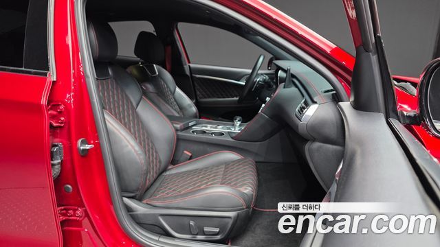 Genesis G70 Gasoline 2.0T 4WD 2022 — фото 11