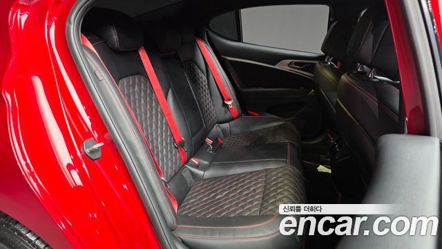 Genesis G70 Gasoline 2.0T 4WD 2022 — фото 12