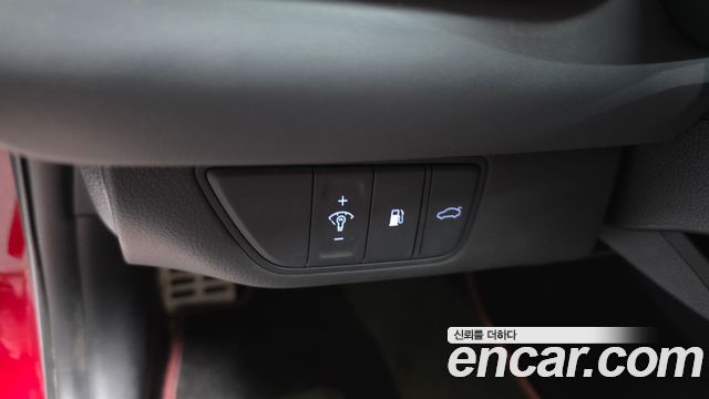 Genesis G70 Gasoline 2.0T 4WD 2022 — фото 32