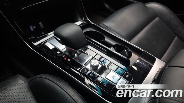 Kia K7 Premier Hybrid Prestige 2020 — фото 9