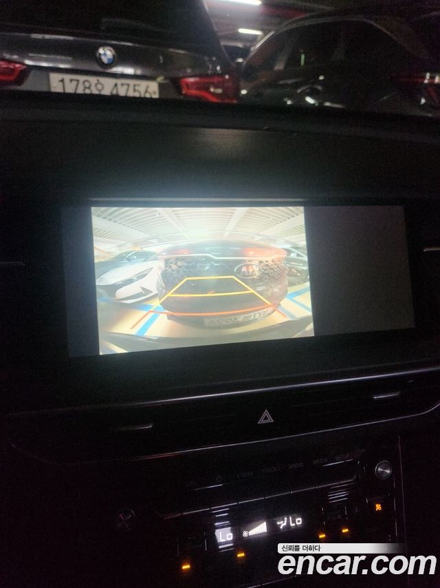 Kia K7 Premier Hybrid Prestige 2020 — фото 16