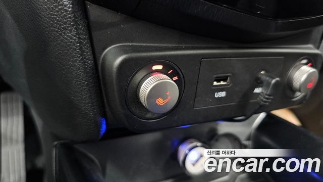 KG Mobility (SsangYong) Tivoli Air Diesel IX 2WD 2016 — фото 12