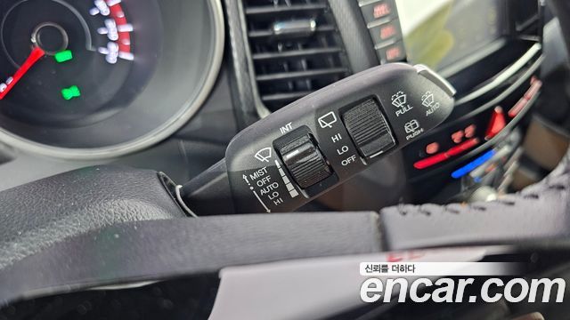 KG Mobility (SsangYong) Tivoli Air Diesel IX 2WD 2016 — фото 29