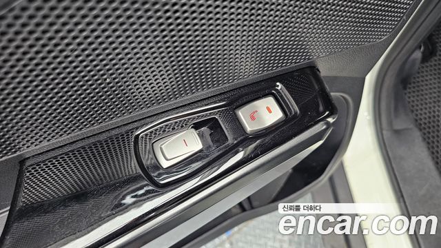 KG Mobility (SsangYong) Tivoli Air Diesel IX 2WD 2016 — фото 30