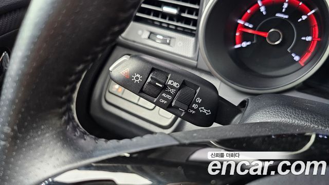 KG Mobility (SsangYong) Tivoli Air Diesel IX 2WD 2016 — фото 31