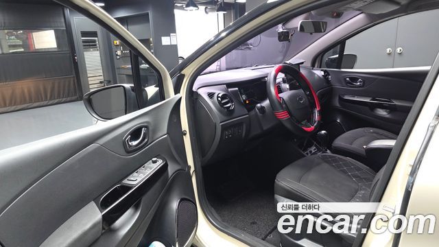 Renault Korea QM3 RE 2015 — фото 10