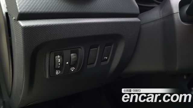 Renault Korea QM3 RE 2015 — фото 27