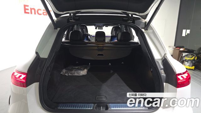 Mercedes-Benz EQS SUV (X296) EQS450 4MATIC Launch Edition 2023 — фото 30