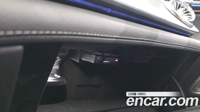 Mercedes-Benz EQS SUV (X296) EQS450 4MATIC Launch Edition 2023 — фото 31