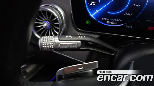 Mercedes-Benz EQS SUV (X296) EQS450 4MATIC Launch Edition 2023 — фото 32
