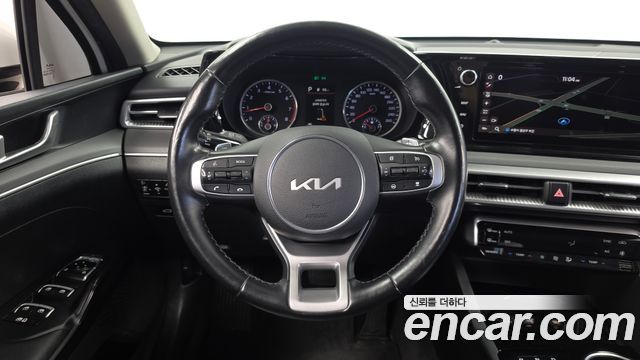 Kia K5 (III) 2.0 Trendy 2023 — фото 13