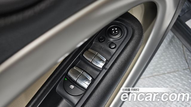 MINI Cooper D Countryman Standard 1st 2013 — фото 13