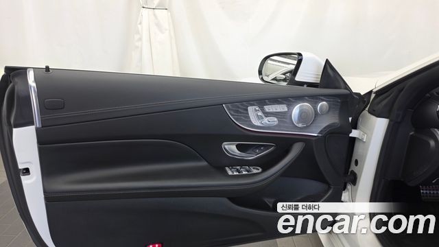 Mercedes-Benz E-Class (W213) E450 4MATIC Cabriolet 2021 — фото 24