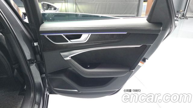Audi A6 (C8) 50 TDI Quattro Premium 2021 — фото 31