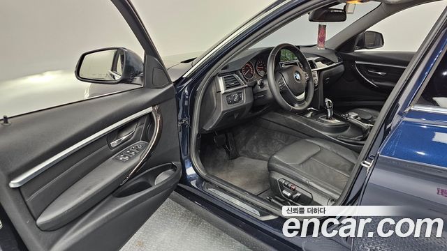 BMW 3 Series (F30) 320i Luxury 2016 — фото 10