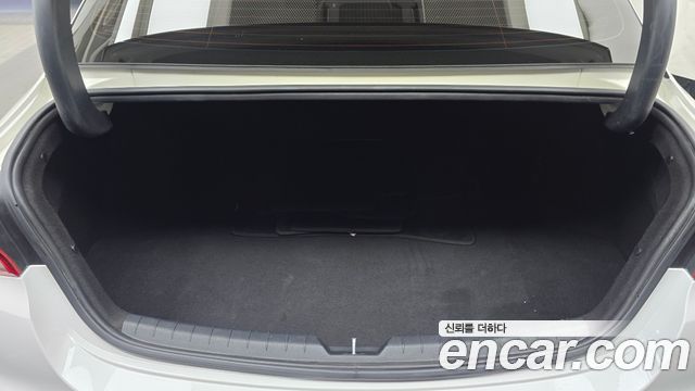 Kia K5 (III) 2.0 Noblesse 2020 — фото 16