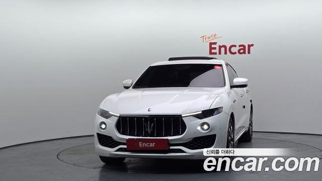 Maserati Levante 3.0 AWD GranLusso 2018 — фото 3