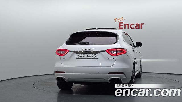 Maserati Levante 3.0 AWD GranLusso 2018 — фото 4