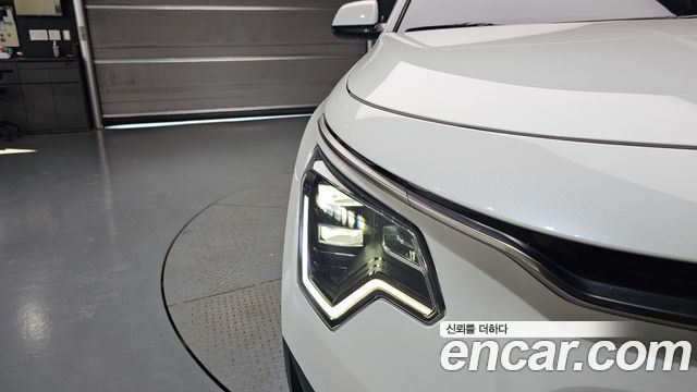 Kia Niro Signature 2022 — фото 22