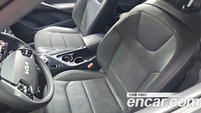 Kia Niro Signature 2022 — фото 33