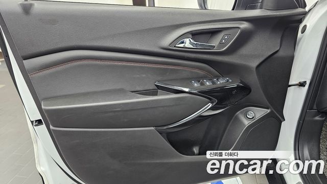 Chevrolet Trax Crossover 1.2 RS 2025 — фото 24