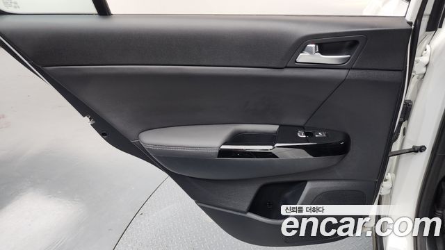 Kia Sportage The Bold Diesel 1.6 2WD Inteligent 2019 — фото 31