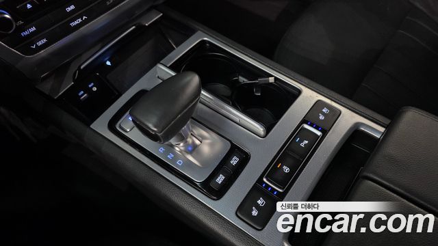 Genesis G80 3.3 GDI AWD Luxury 2018 — фото 9