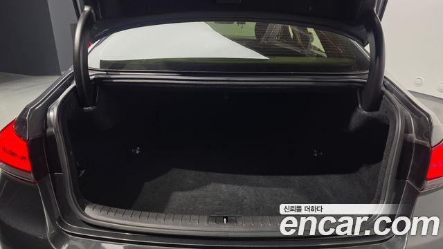 Genesis G80 3.3 GDI AWD Luxury 2018 — фото 24
