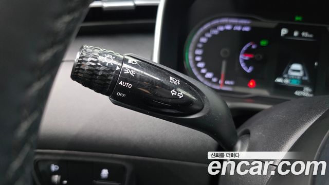 Hyundai Tucson Hybrid (NX4) Premium 2WD 2023 — фото 35