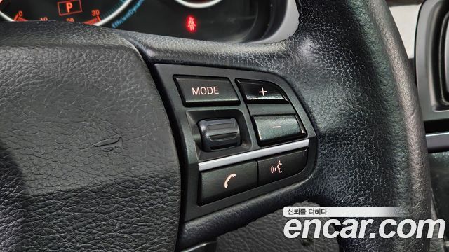 BMW 5 Series (F10) 520d 2011 — фото 18