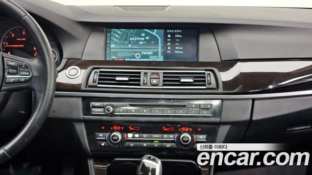 BMW 5 Series (F10) 520d 2011 — фото 20