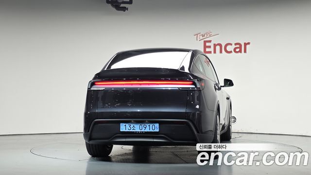 Tesla Model Y L Long Range AWD 2026 — фото 4