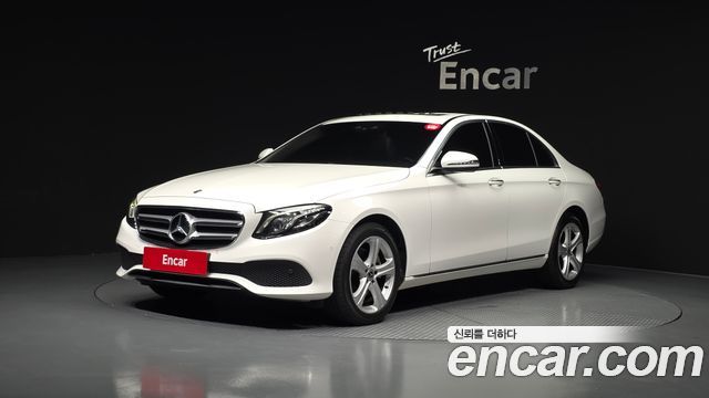 Mercedes-Benz E-Class (W213) E220d Avantgarde