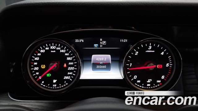 Mercedes-Benz E-Class (W213) E220d Avantgarde 2018 — фото 8