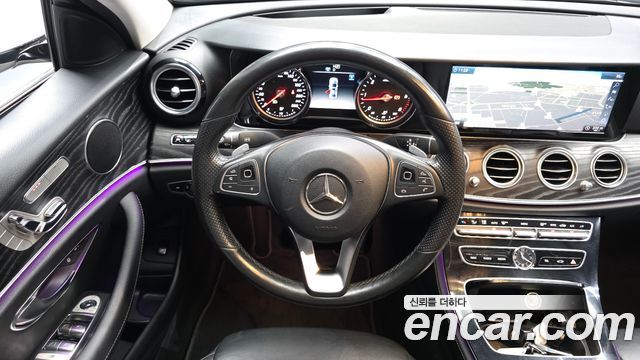 Mercedes-Benz E-Class (W213) E220d Avantgarde 2018 — фото 13