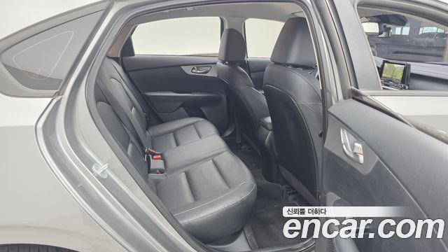 Kia K3 (II) 1.6 Trendy 2022 — фото 12