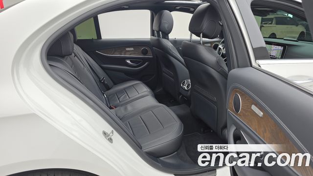 Mercedes-Benz E-Class (W213) E250 Exclusive 2023 — фото 12