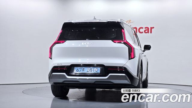 Kia EV9 Long Range 2WD Earth 2024 — фото 4