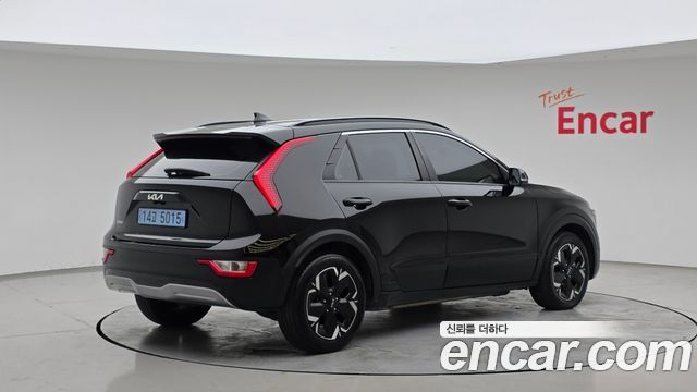 Kia Niro EV Air 2023 — фото 2